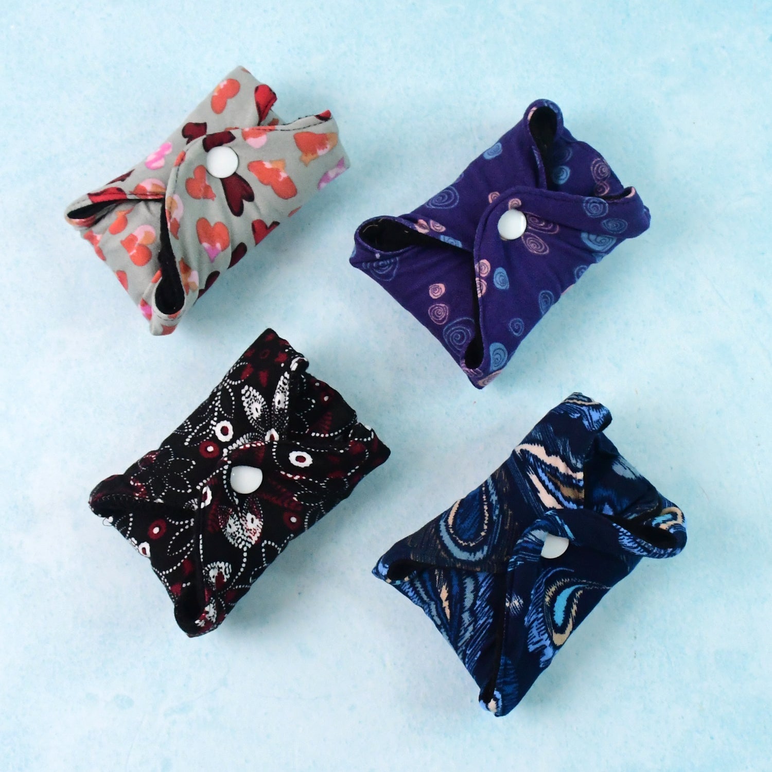Reusable Cloth Sanitary Pads for Women (4 Pc / Set) Reusable Cloth Sanitary Pads for Women (4 Pc / Set)